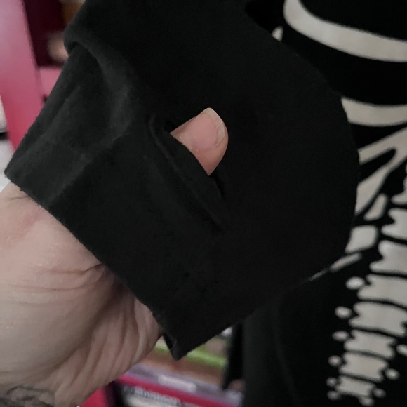 Hot Topic skeleton goth spooky halloween long sleeve tee XL with thumb hole! - Picture 3 of 3